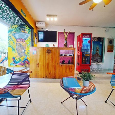 Hostel Shalom Adonai Cartagena Esterno foto