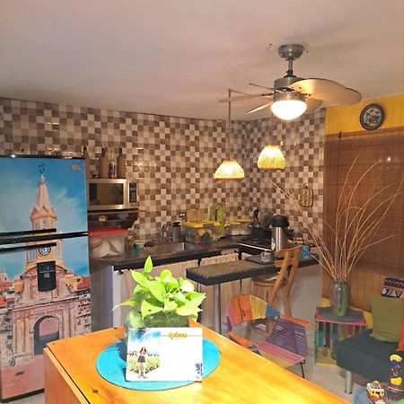 Hostel Shalom Adonai Cartagena Esterno foto