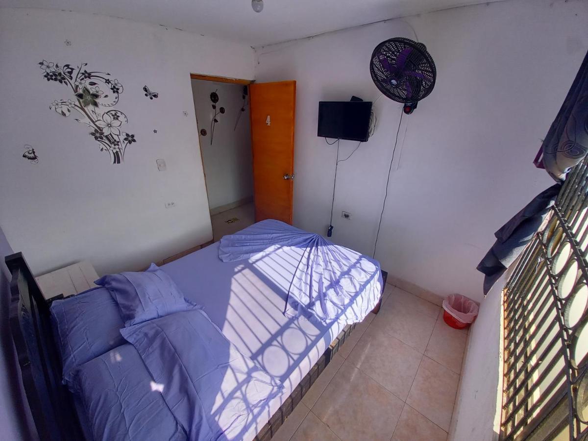 Hostel Shalom Adonai Cartagena Esterno foto
