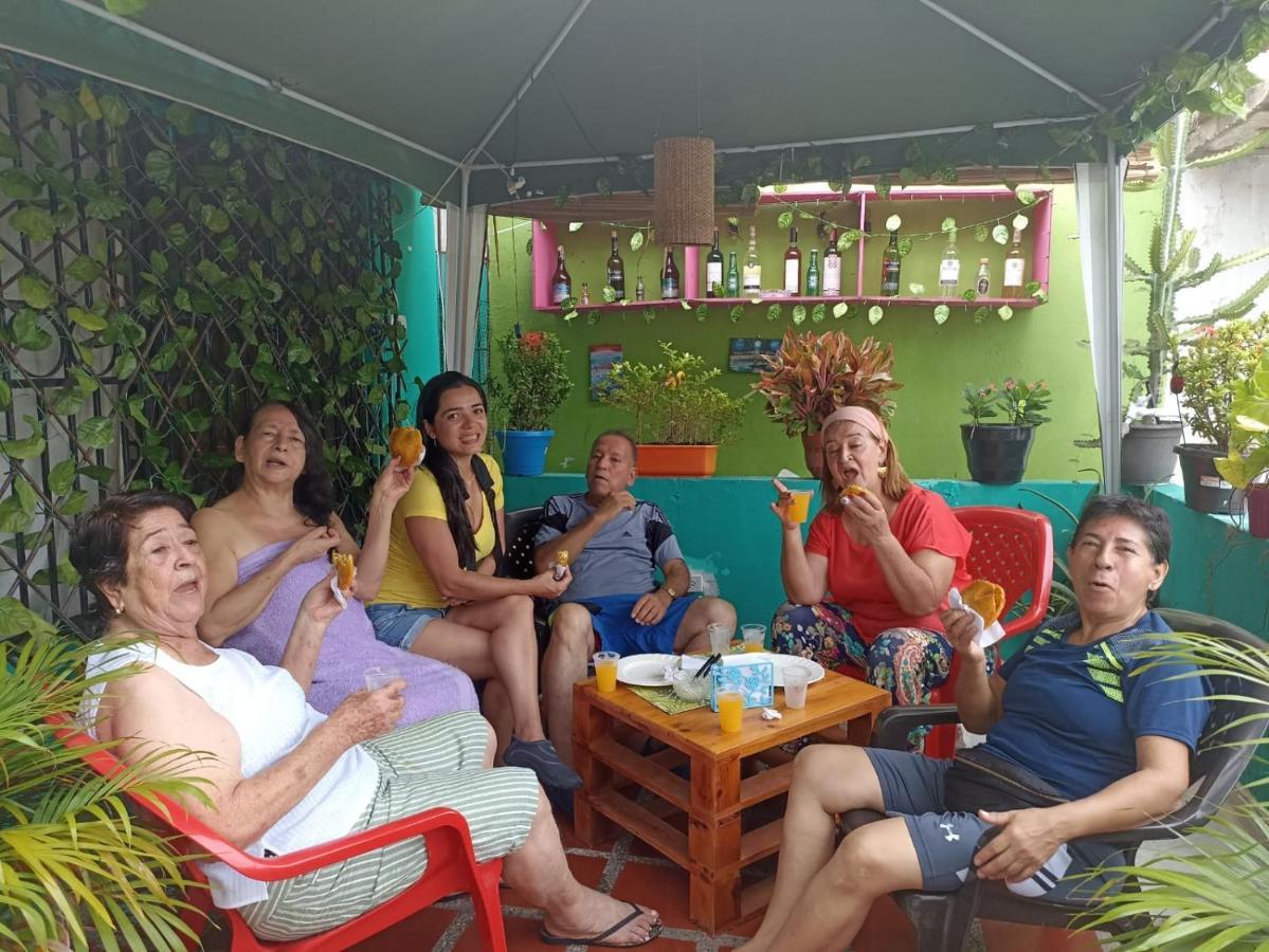 Hostel Shalom Adonai Cartagena Esterno foto