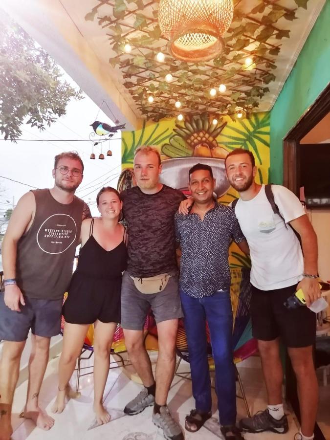 Hostel Shalom Adonai Cartagena Esterno foto