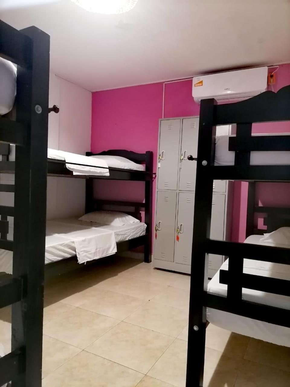Hostel Shalom Adonai Cartagena Esterno foto