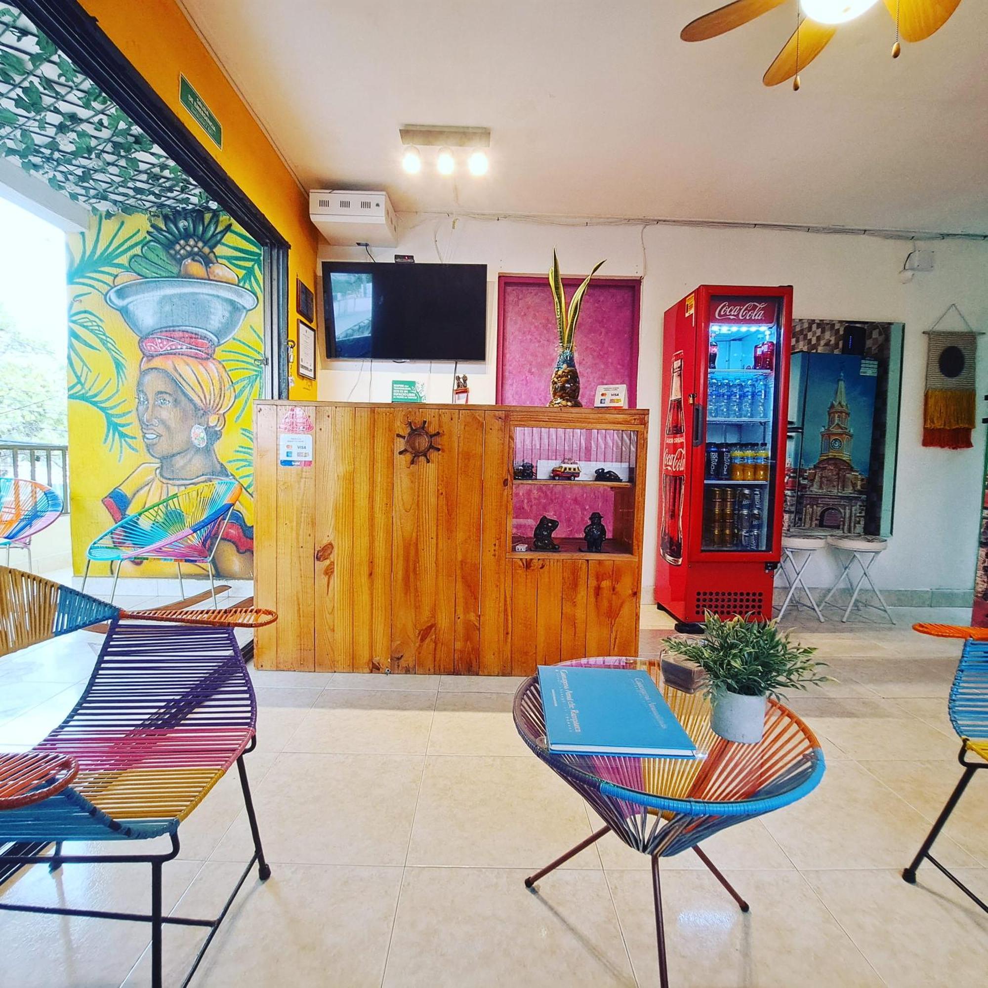 Hostel Shalom Adonai Cartagena Esterno foto