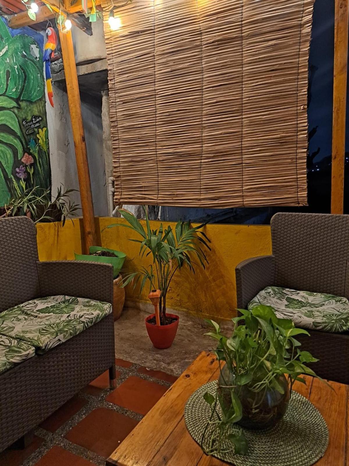 Hostel Shalom Adonai Cartagena Esterno foto