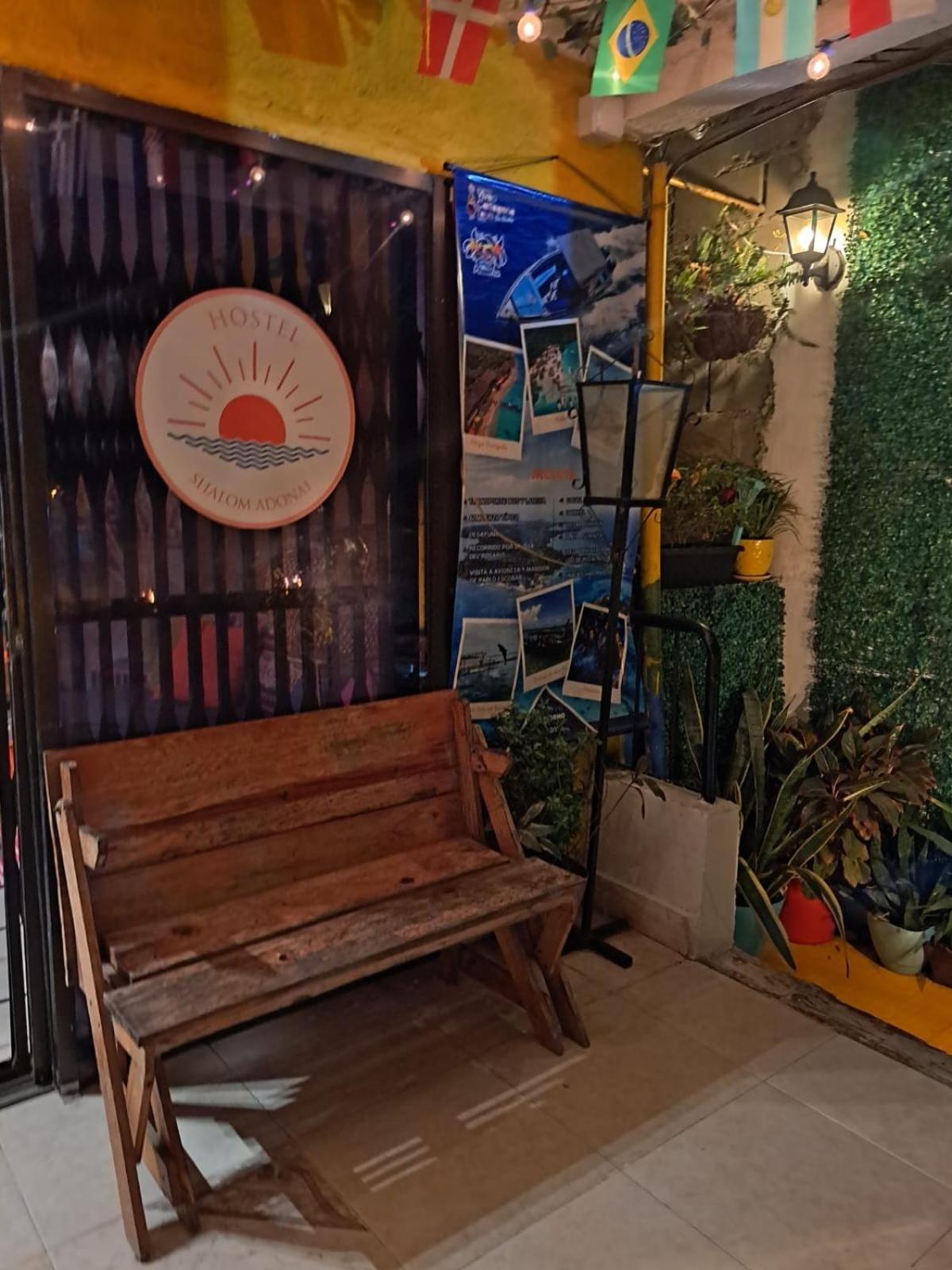 Hostel Shalom Adonai Cartagena Esterno foto